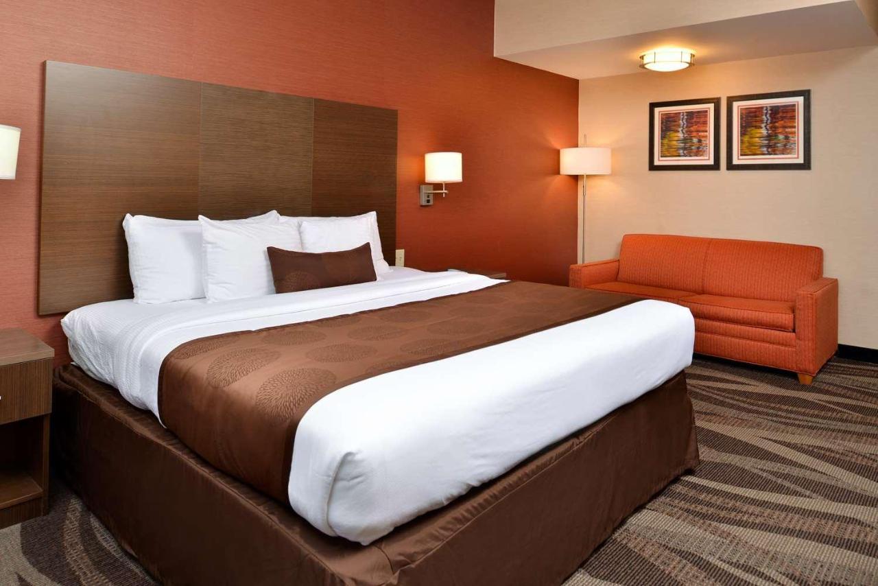 Best Western Plus University Inn Olean Exteriör bild