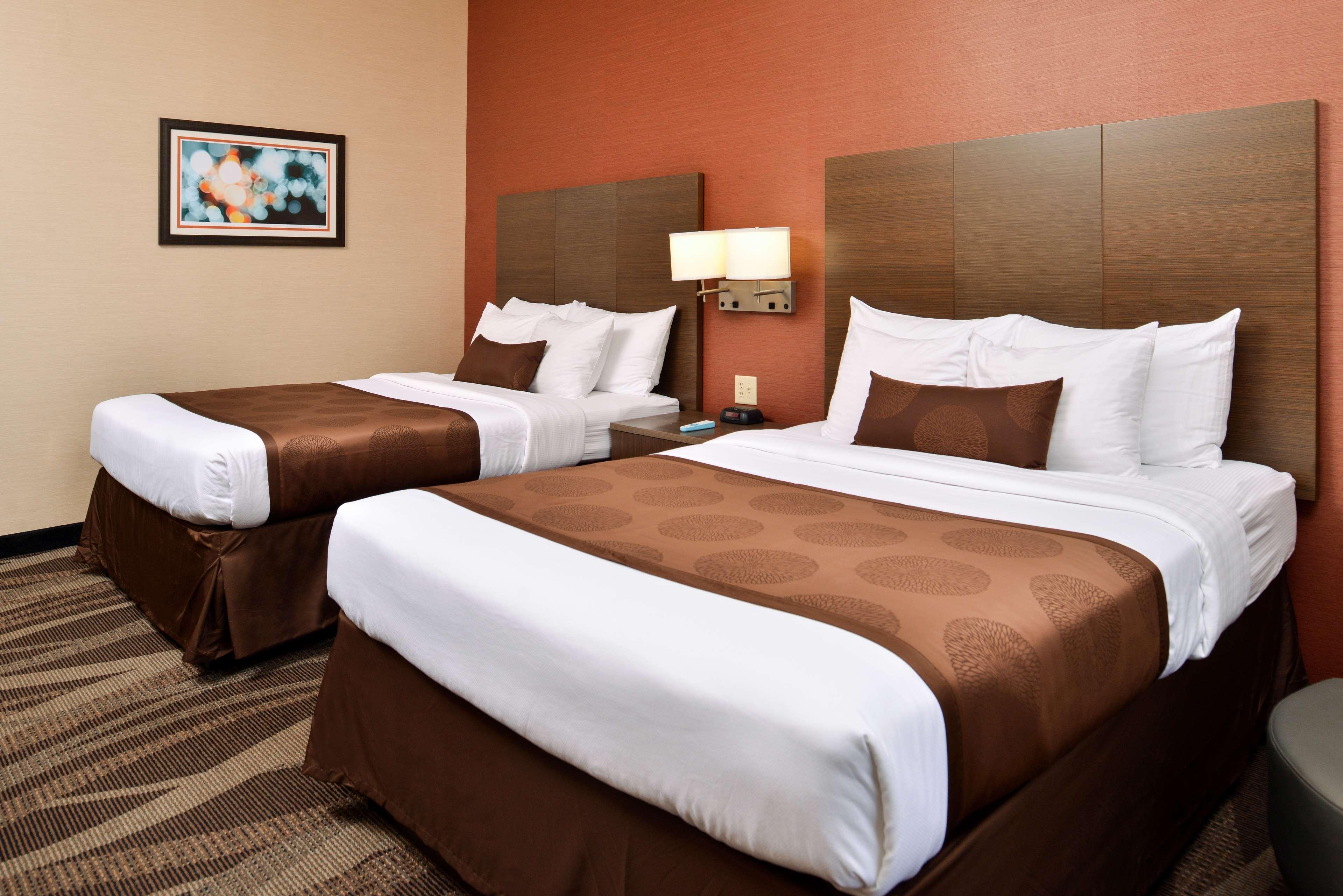 Best Western Plus University Inn Olean Exteriör bild