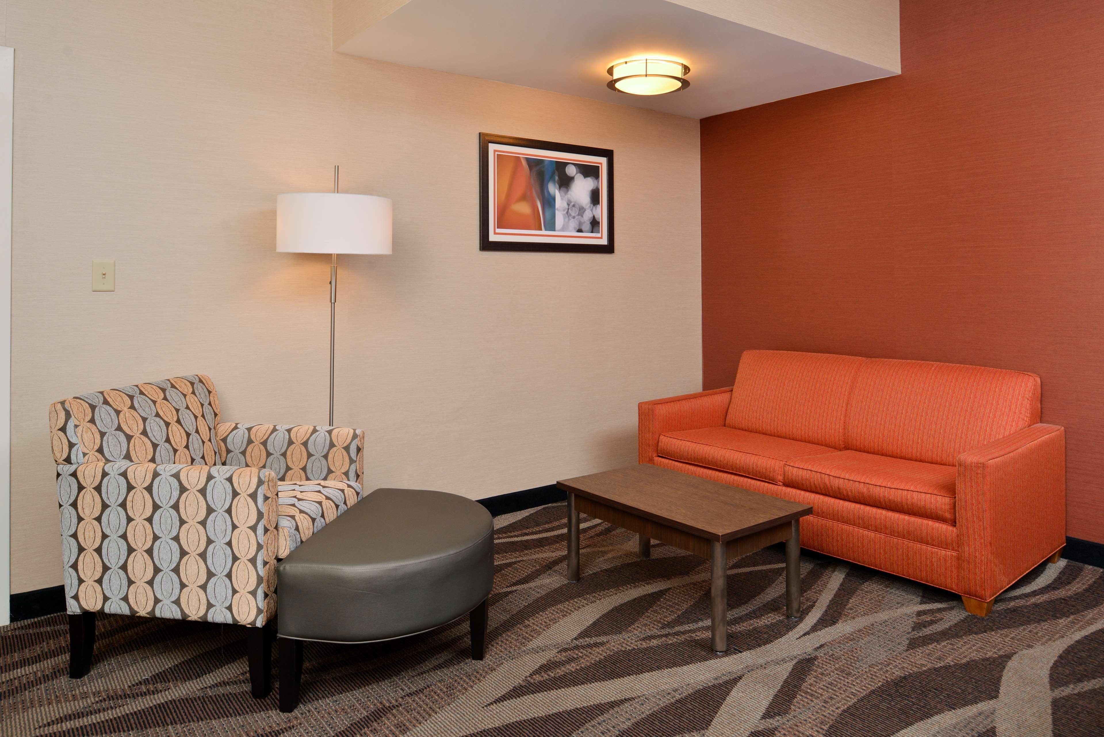 Best Western Plus University Inn Olean Exteriör bild