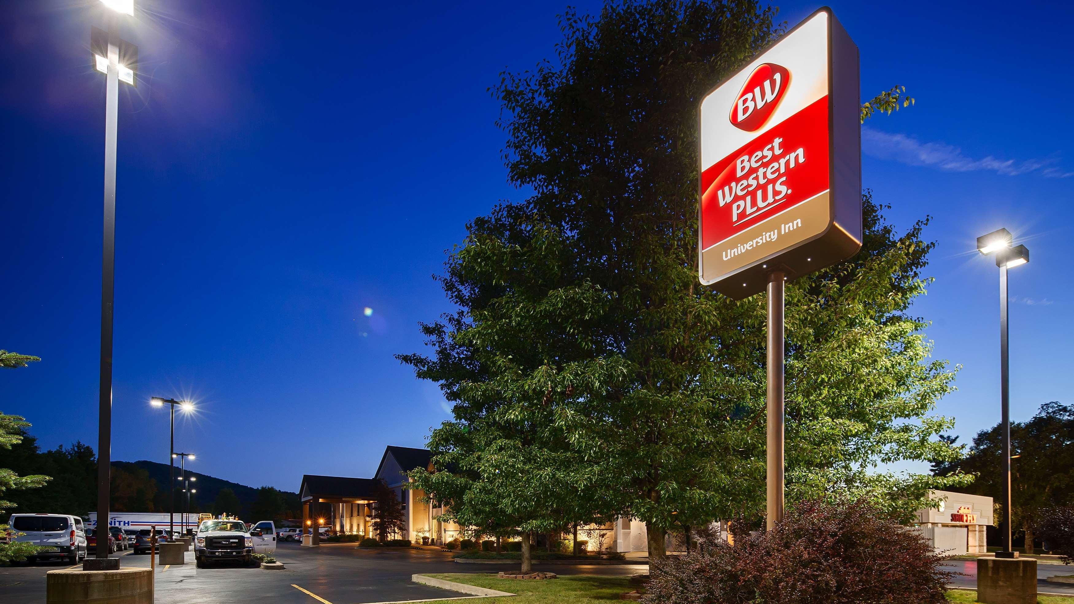 Best Western Plus University Inn Olean Exteriör bild